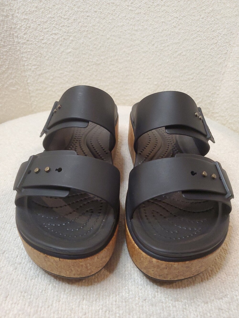 Crocs Women's Brooklyn Black Buckle Cork Low Wedge Sandals LiteRide Size 9